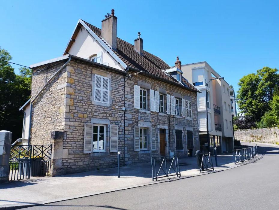 Les Glycines, Un Air De Campagne A La Ville Besançon Exterior foto